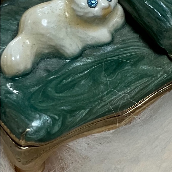 Stunning Vintage marble MONET cat on a couch - opens up- look at my eyes ! - Picture 7 of 7